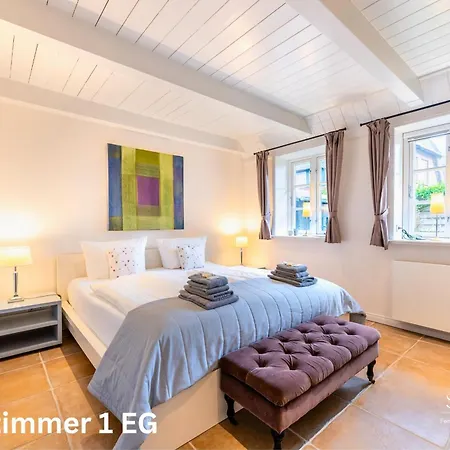 Lavendelhaus Semesterbostad Oevenum